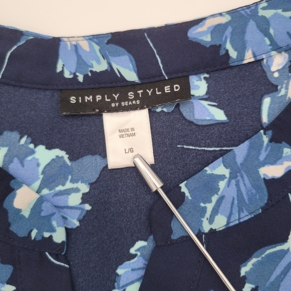 Simply Styled by Sears Blue Floral Sleeveless Shell Sz L - Picture 4 of 6